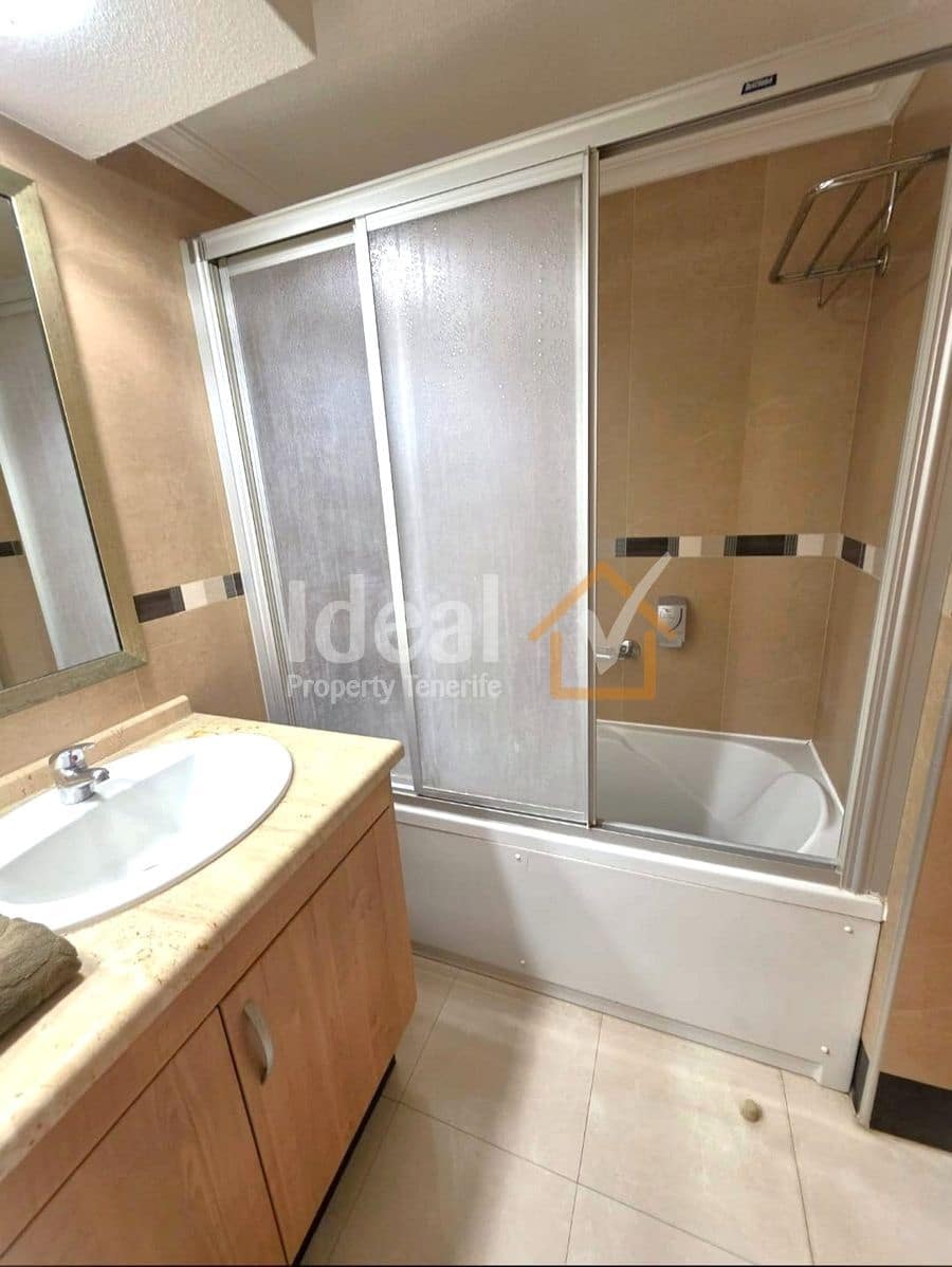 Estudio en Los Cristianos en venta con piscina - 178.000 € (Ref: 9906820)