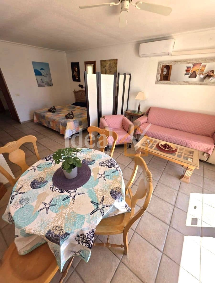 Estudio en Los Cristianos en venta con piscina - 178.000 € (Ref: 9906820)