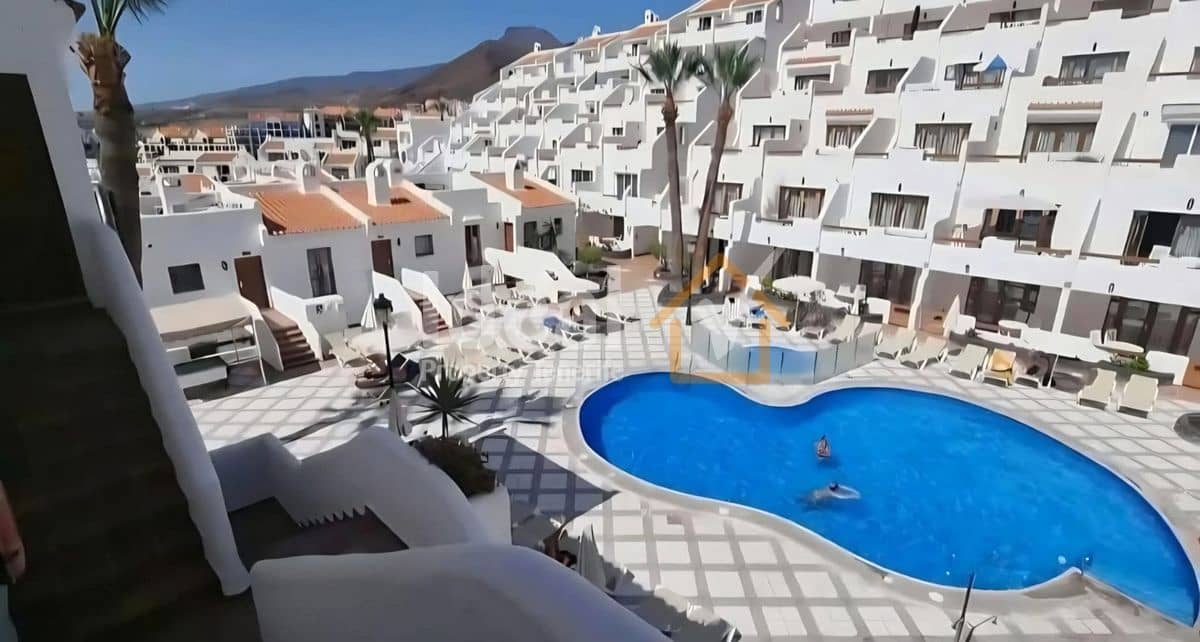 Estudio en Los Cristianos en venta con piscina - 178.000 € (Ref: 9906820)