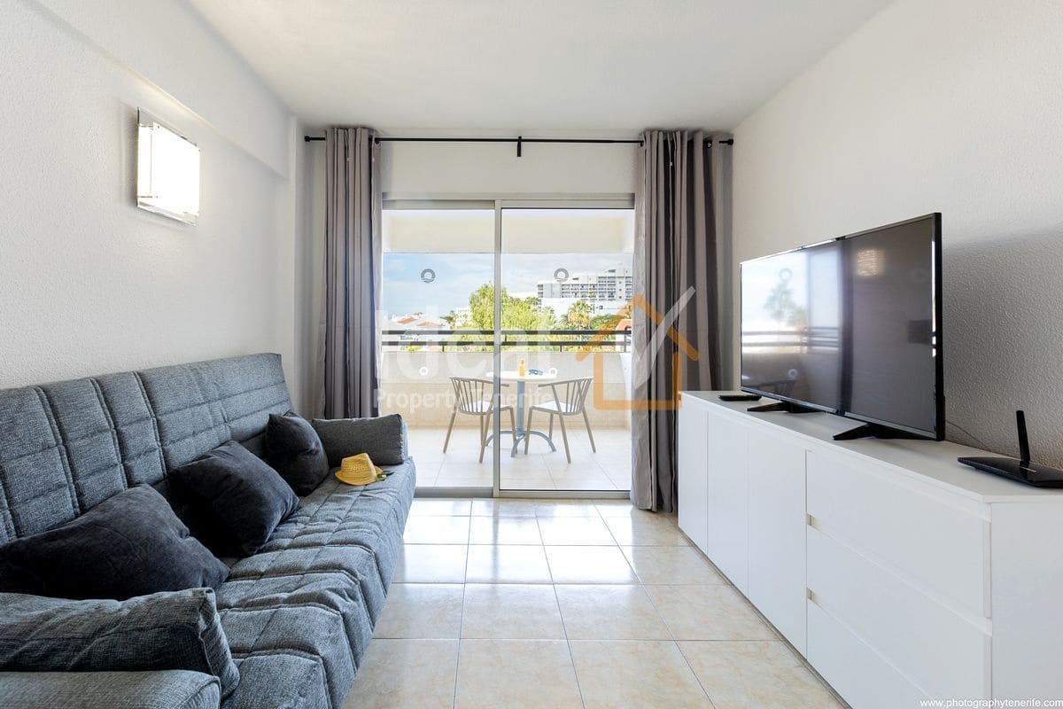 Studio zu verkaufen in Costa Adeje mit Pool - 210.000 € (Ref: 9923187)
