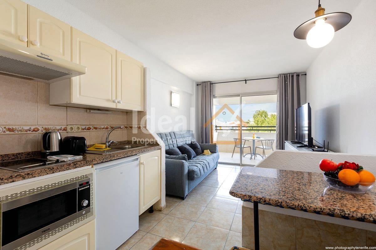 Studio zu verkaufen in Costa Adeje mit Pool - 210.000 € (Ref: 9923187)