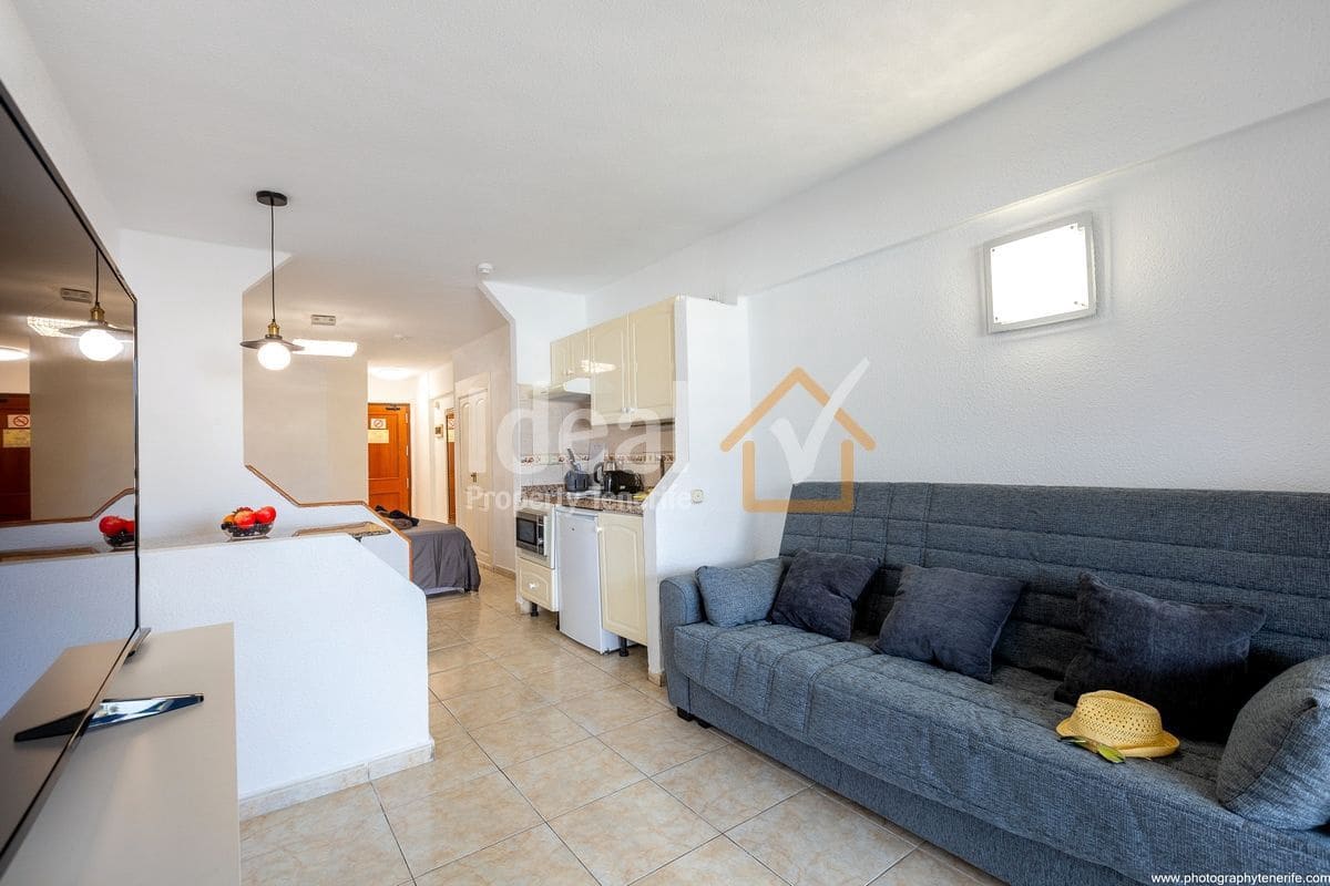Studio zu verkaufen in Costa Adeje mit Pool - 210.000 € (Ref: 9923187)