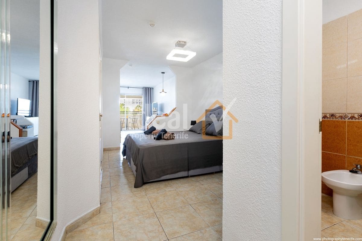 Studio zu verkaufen in Costa Adeje mit Pool - 210.000 € (Ref: 9923187)