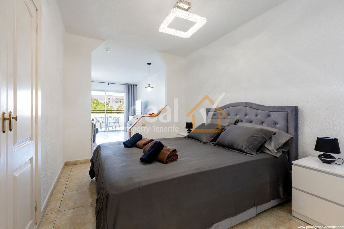 Studio zu verkaufen in Costa Adeje mit Pool - 210.000 € (Ref: 9923187)