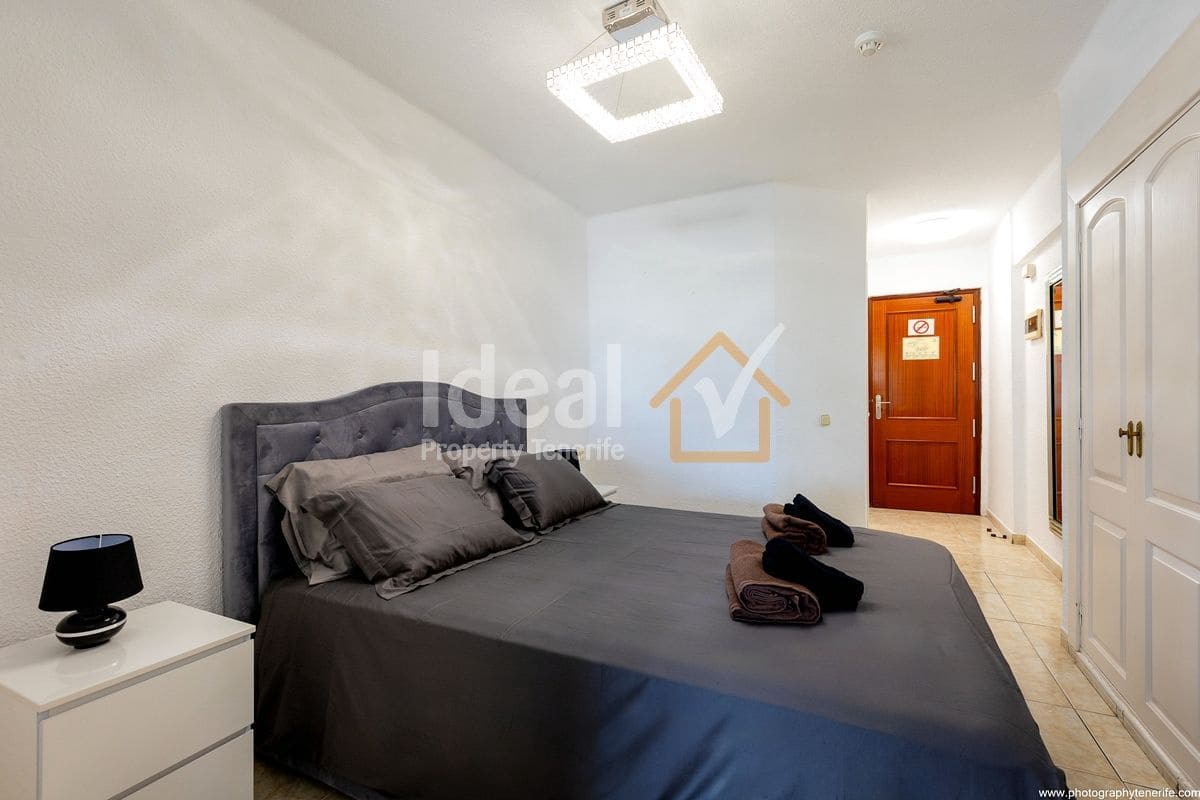 Studio zu verkaufen in Costa Adeje mit Pool - 210.000 € (Ref: 9923187)