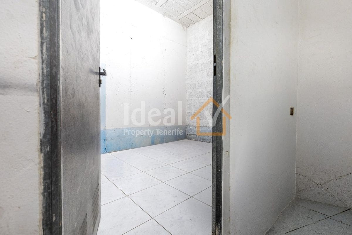 3 bedroom Apartment for sale in Torviscas with pool garage - € 715,000 (Ref: 9932794)