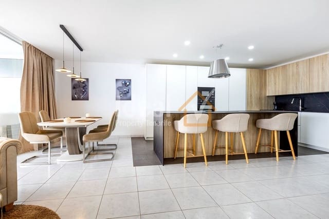 3 soveværelse Lejlighed til salg i Torviscas, Adeje med swimmingpool garage - € 715.000 (Ref: 9932794)