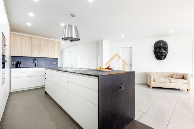 3 soveværelse Lejlighed til salg i Torviscas, Adeje med swimmingpool garage - € 715.000 (Ref: 9932794)