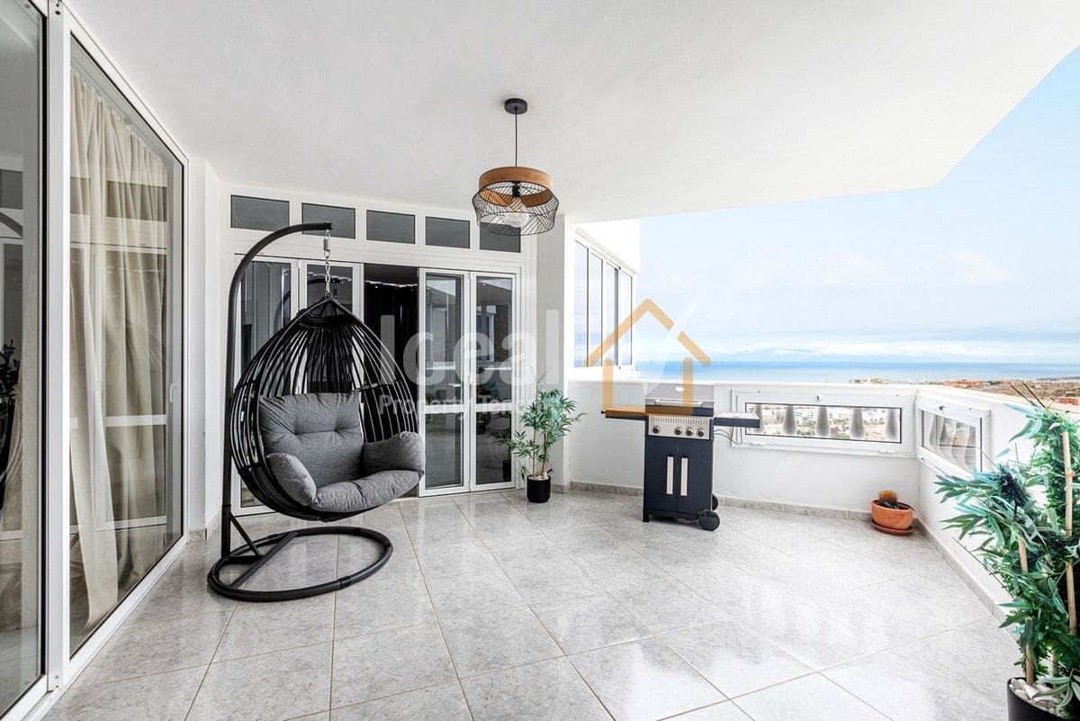 3 bedroom Apartment for sale in Torviscas with pool garage - € 715,000 (Ref: 9932794)