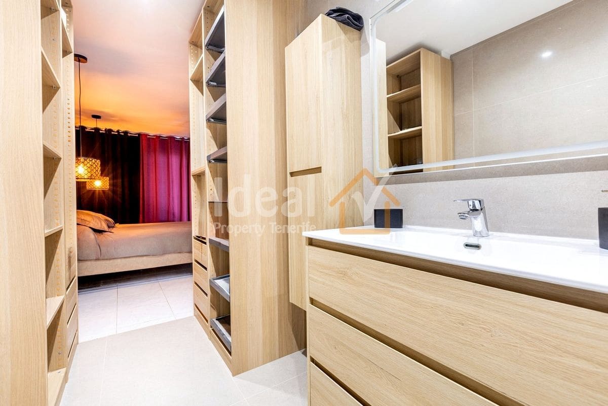 3 bedroom Apartment for sale in Torviscas with pool garage - € 715,000 (Ref: 9932794)