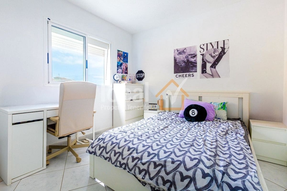3 bedroom Apartment for sale in Torviscas with pool garage - € 715,000 (Ref: 9932794)