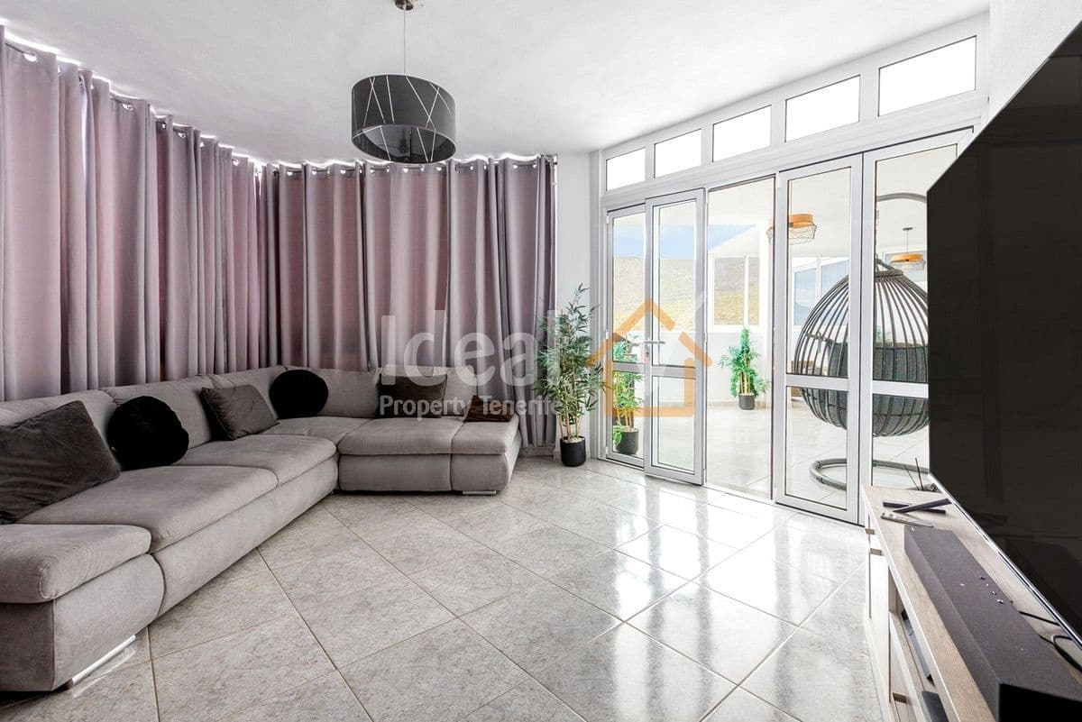 3 bedroom Apartment for sale in Torviscas with pool garage - € 715,000 (Ref: 9932794)