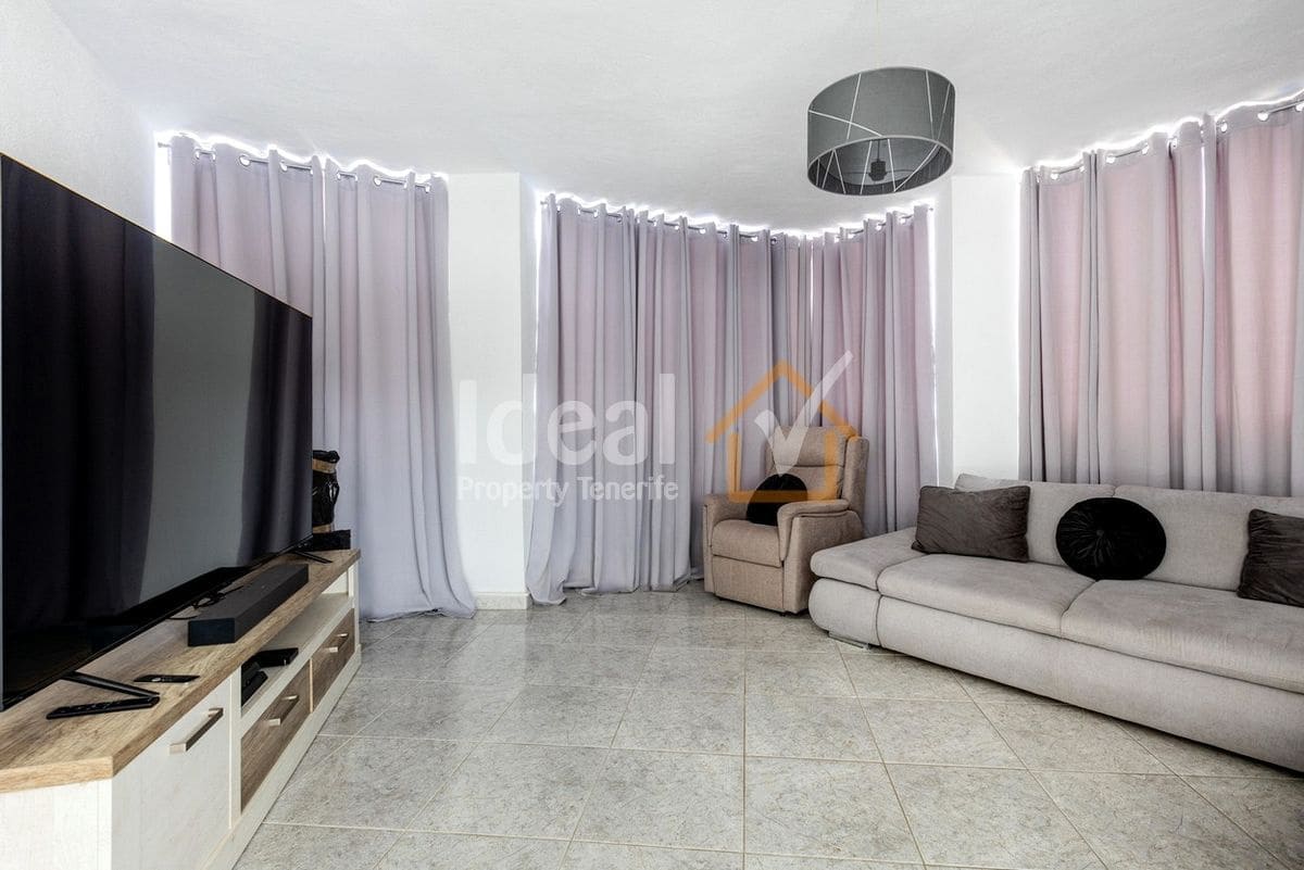 3 bedroom Apartment for sale in Torviscas with pool garage - € 715,000 (Ref: 9932794)