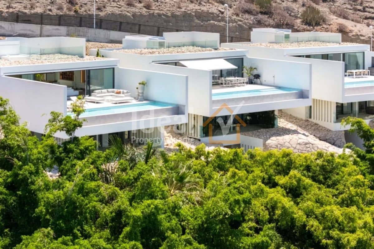 3 soveværelse Villa til salg i Costa Adeje med swimmingpool garage - € 3.810.000 (Ref: 9996598)