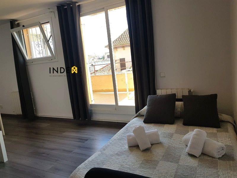   1 soveværelse   feriePenthouse i Sitges     - € 850 (Ref: 4838596)