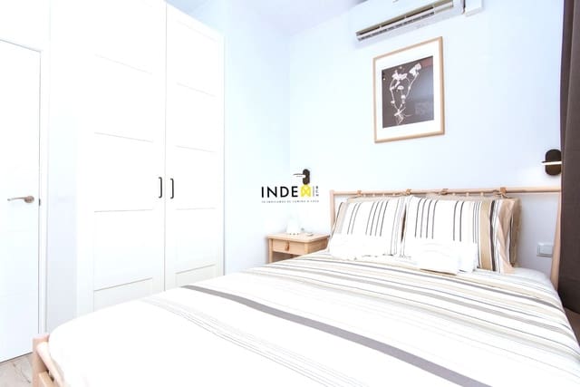   2 soveværelse   ferieLejlighed i Barcelona by   - € 1.490 (Ref: 4839794)