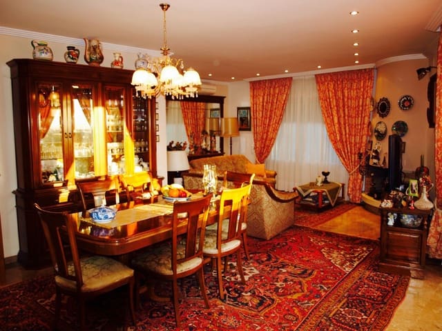 6 soveværelse Villa til salg i Sitges med swimmingpool garage - € 750.000 (Ref: 4839822)