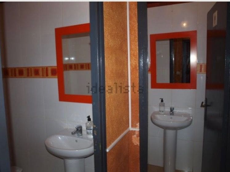 Erhverv til salg i El Prat de Llobregat - € 257.000 (Ref: 4839867)