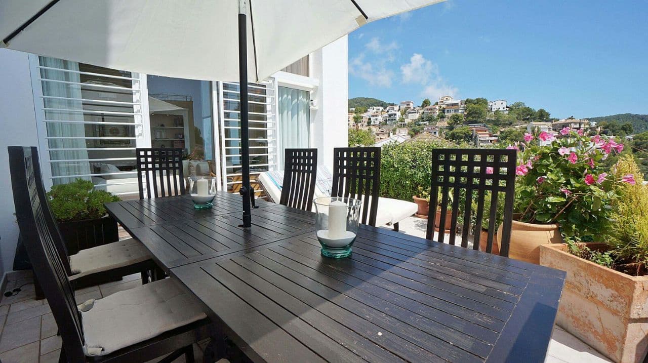 4 soveværelse Villa til salg i Sitges med swimmingpool garage - € 895.000 (Ref: 4839894)