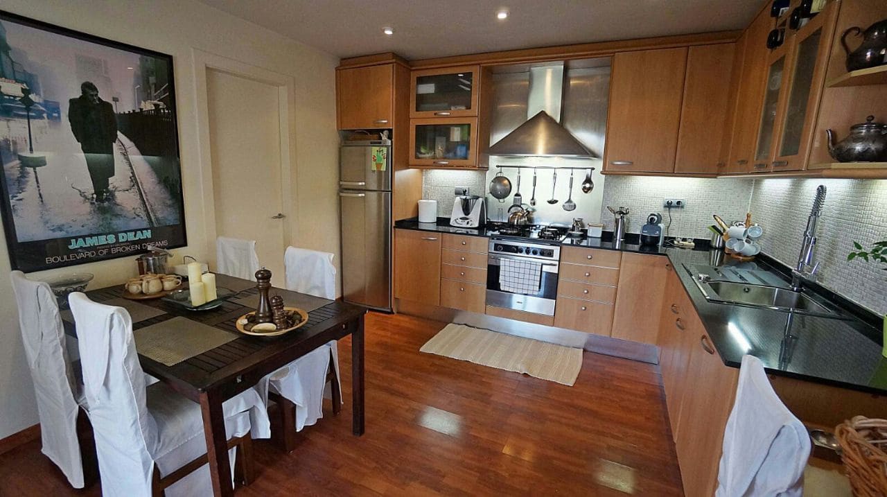 4 soveværelse Villa til salg i Sitges med swimmingpool garage - € 895.000 (Ref: 4839894)