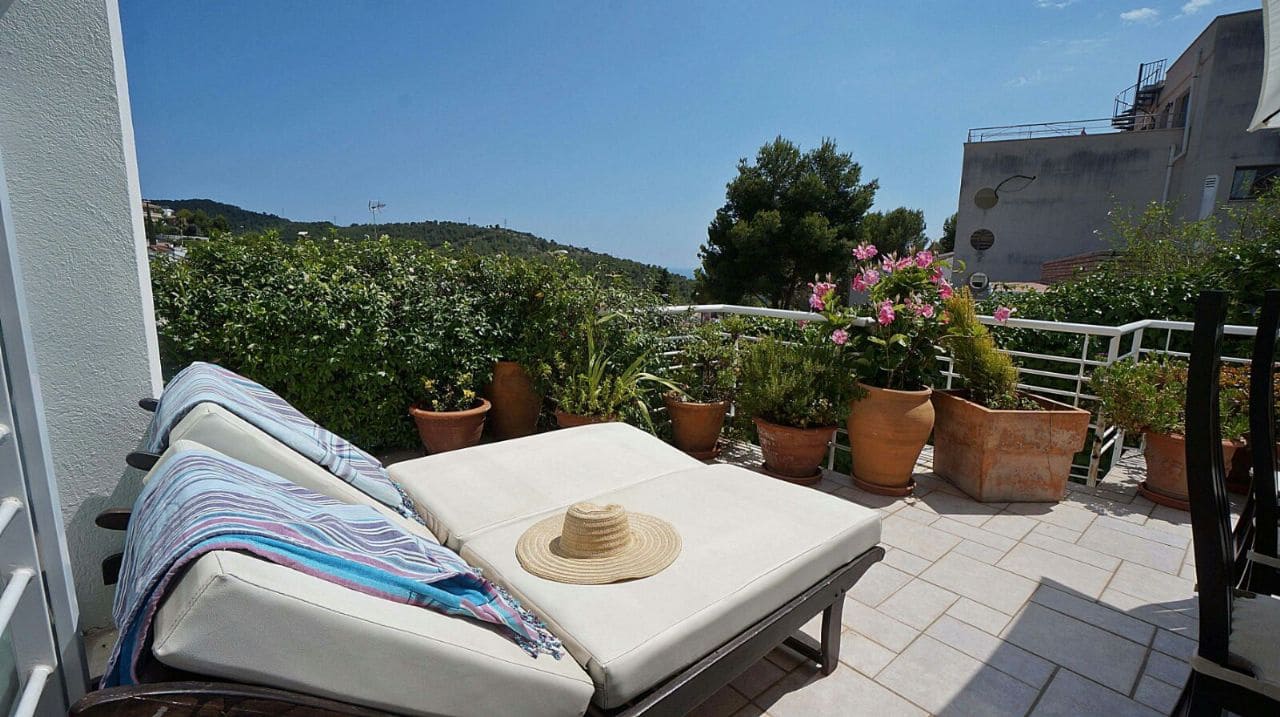 4 soveværelse Villa til salg i Sitges med swimmingpool garage - € 895.000 (Ref: 4839894)