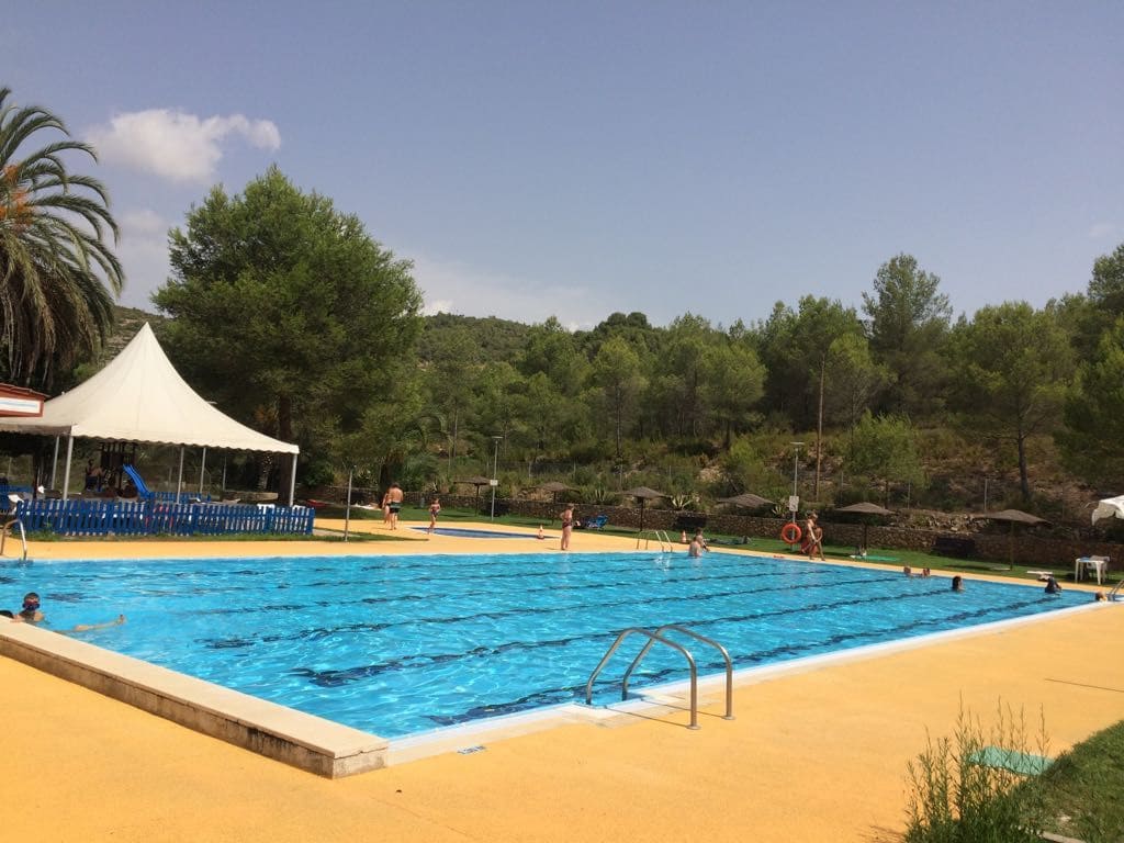 Grunde uden byggetilladelser til salg i Olivella - € 98.000 (Ref: 4839896)