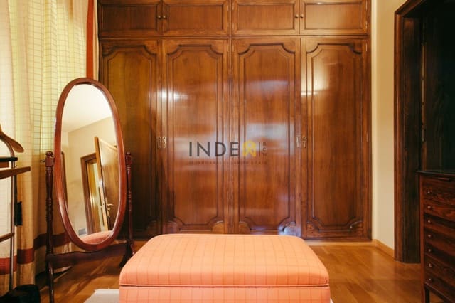 11 soverom Villa til salgs i Begues med svømmebasseng garasje - € 1 600 000 (Ref: 4839912)