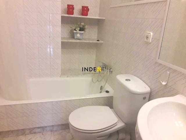 3 slaapkamer Flat voor vakantieverhuur in Sitges - € 1.200 (Ref: 5694682)