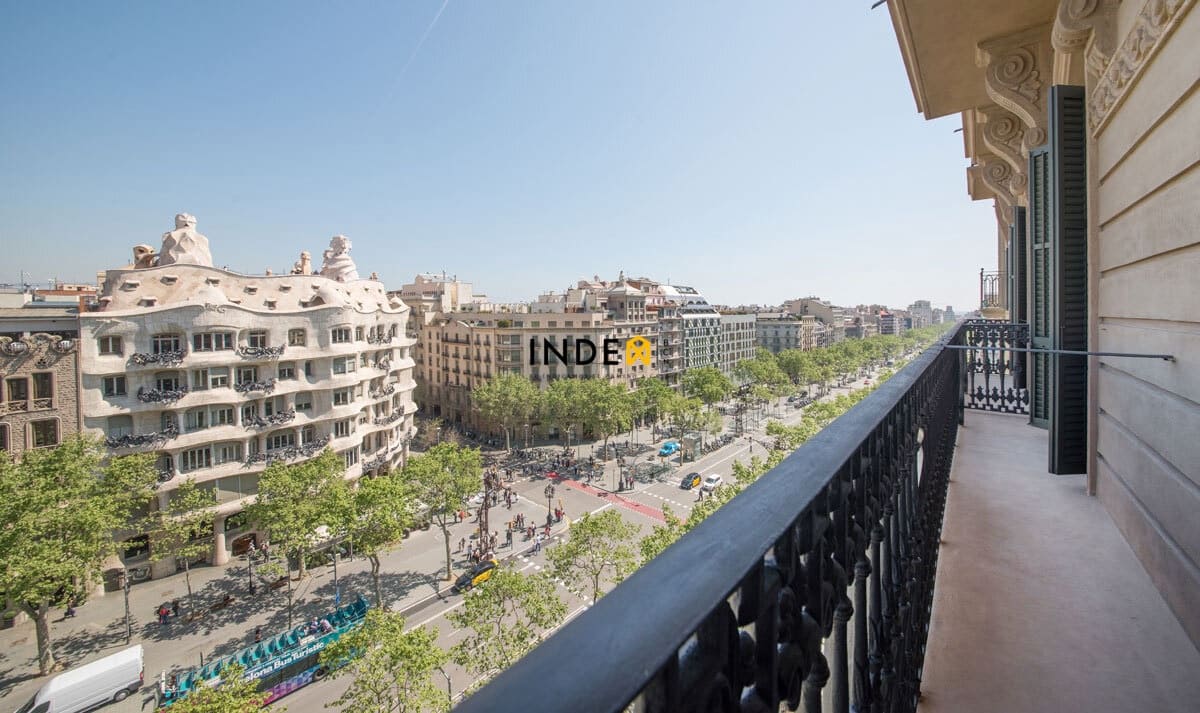 4 slaapkamer Flat te huur in Barcelona stad - € 8.000 (Ref: 5699876)