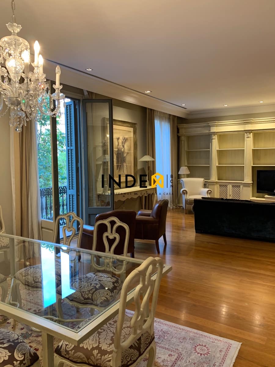 4 slaapkamer Flat te huur in Barcelona stad - € 8.000 (Ref: 5699876)