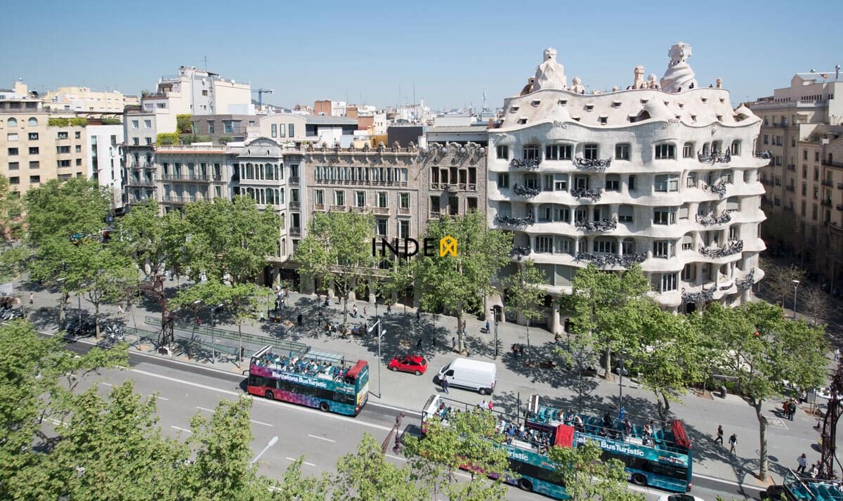 4 slaapkamer Flat te huur in Barcelona stad - € 8.000 (Ref: 5699876)