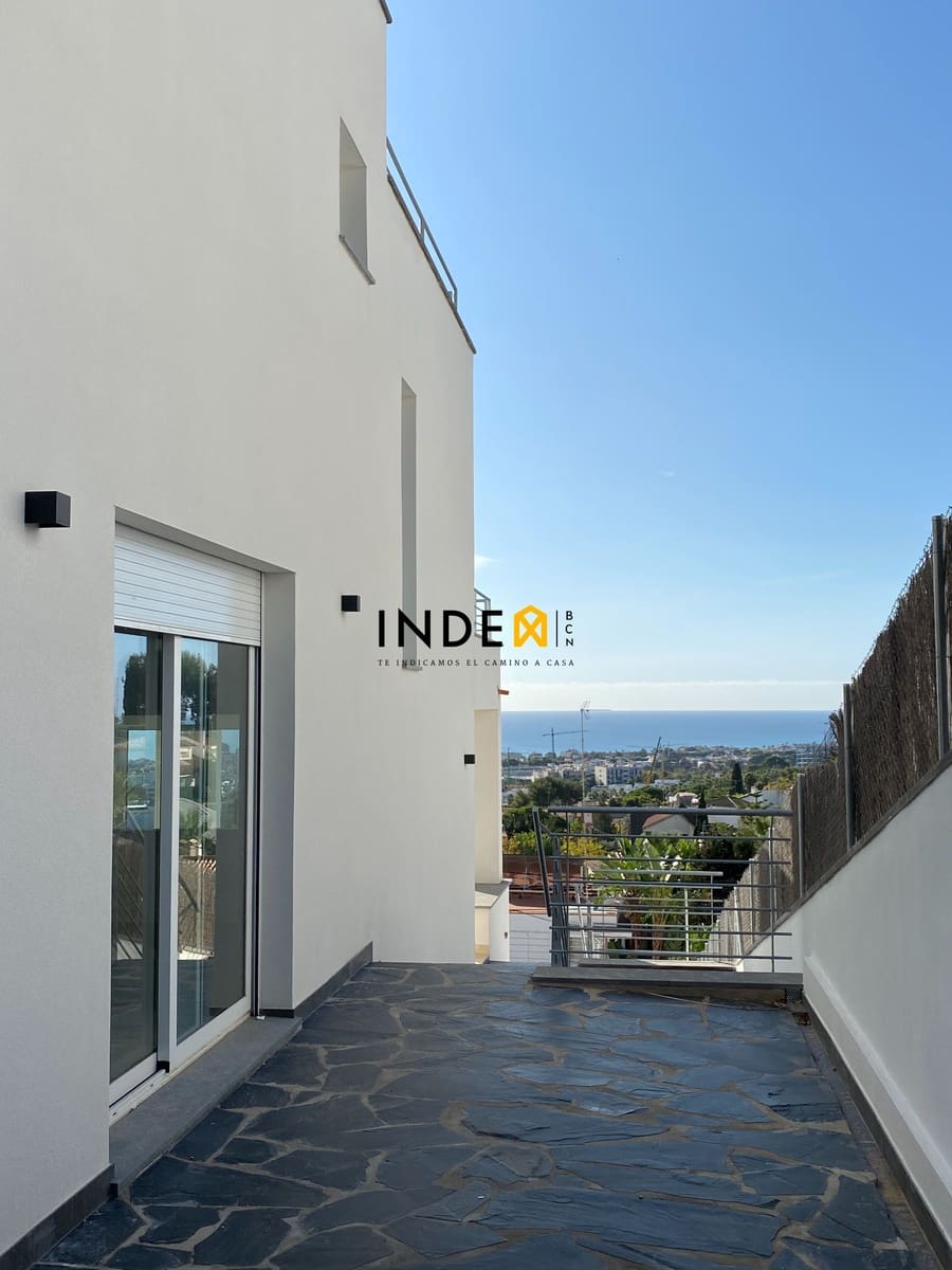 5 soverom Villa til salgs i Sitges med svømmebasseng garasje - € 1 650 000 (Ref: 5732526)