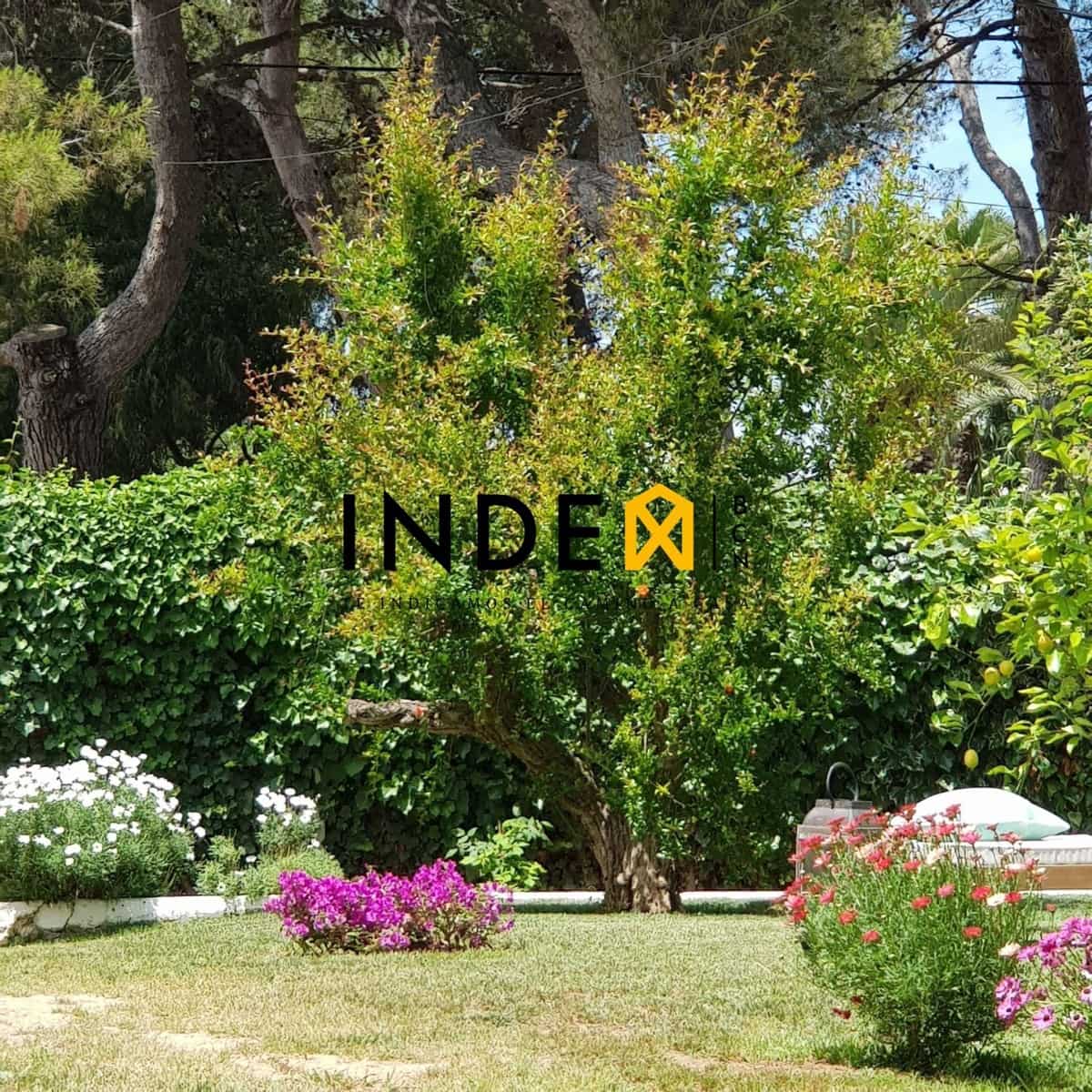 Chalet de 4 habitaciones en Sitges en alquiler con garaje - 4.700 € (Ref: 6625947)