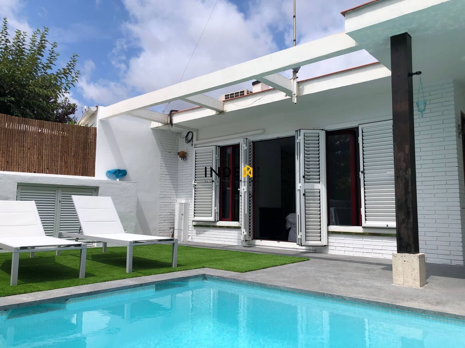 2 soveværelse Villa til leje i Sant Pere de Ribes med swimmingpool garage - € 1.700 (Ref: 7049311)