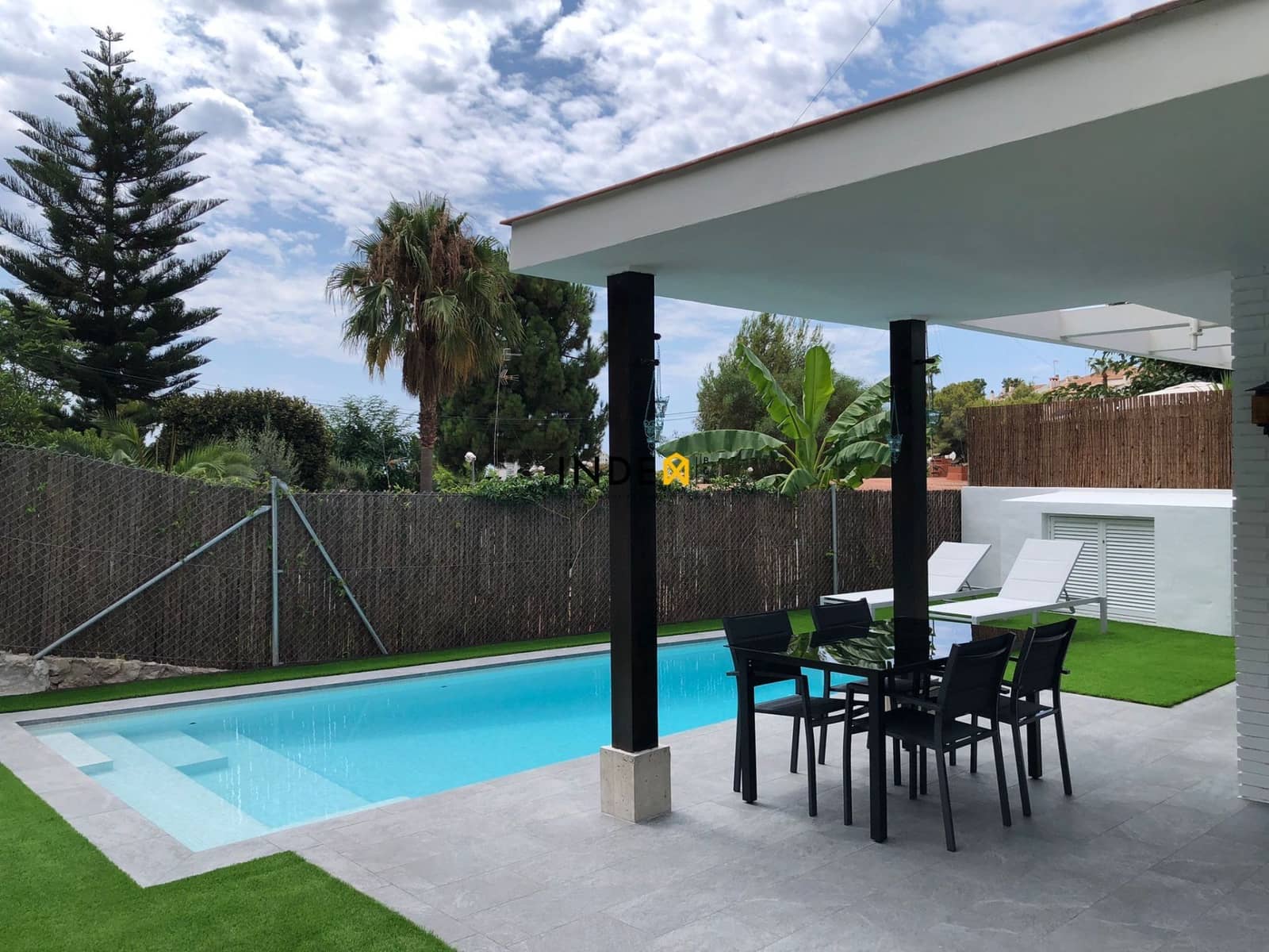 2 soveværelse Villa til leje i Sant Pere de Ribes med swimmingpool garage - € 1.700 (Ref: 7049311)
