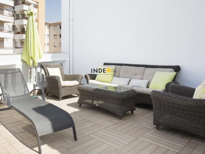 4 sypialnia Willa na sprzedaż w Sitges - 795 000 € (Ref: 7557290)