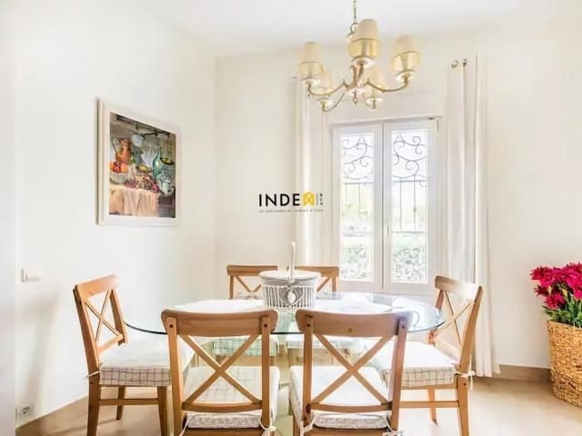 4 sypialnia Willa na sprzedaż w Sitges - 795 000 € (Ref: 7557290)