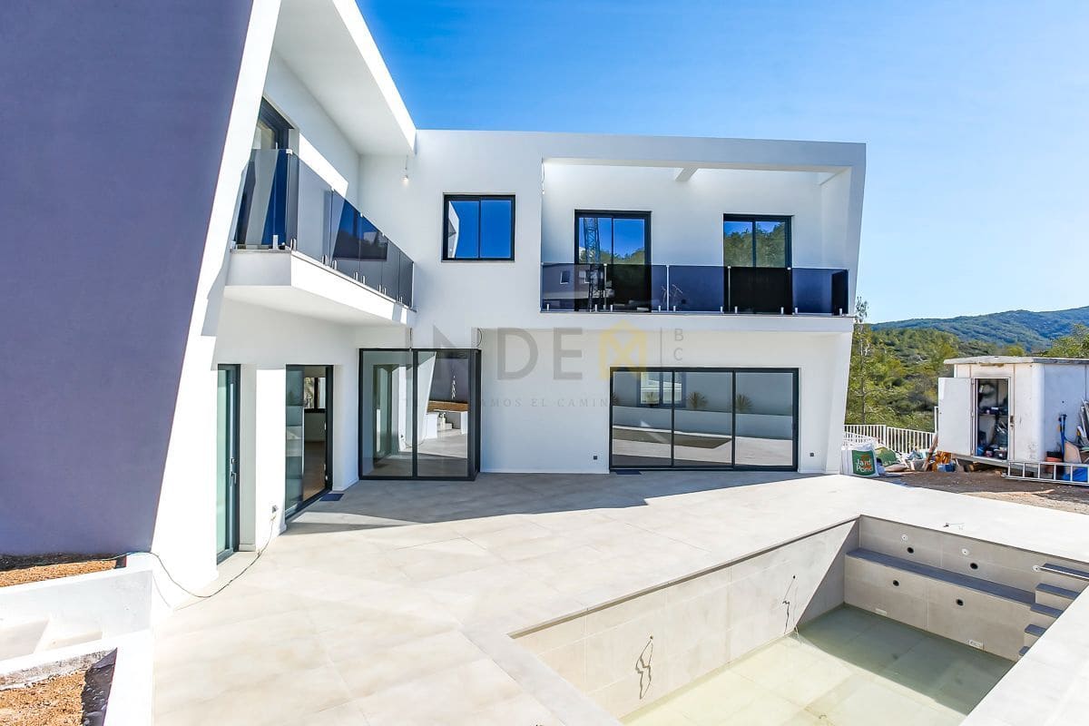 5 soveværelse Villa til salg i Sant Pere de Ribes med swimmingpool garage - € 1.100.000 (Ref: 7792546)