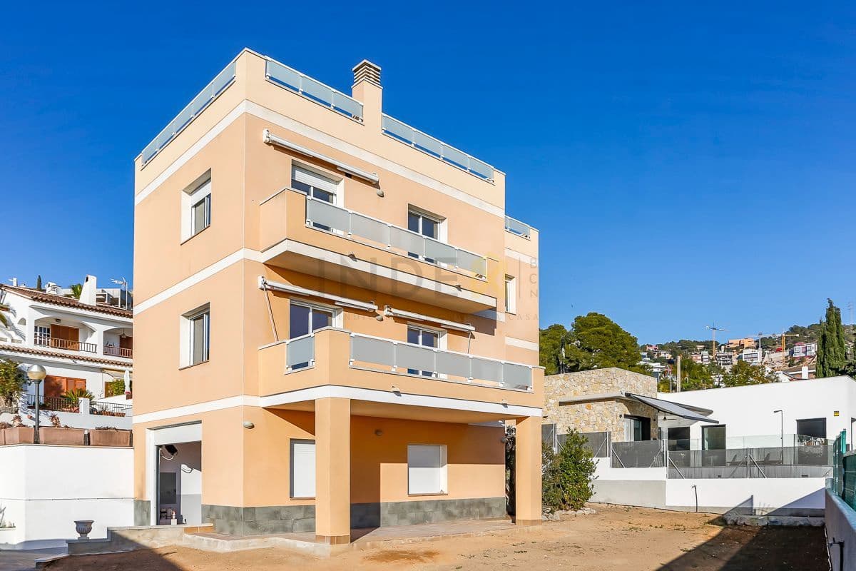 4 soverom Villa til salgs i Sitges med garasje - € 1 295 000 (Ref: 8053617)