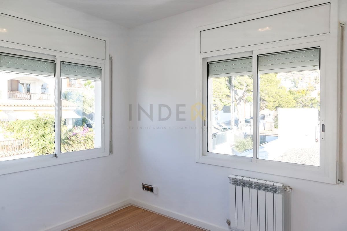 4 soverom Villa til salgs i Sitges med garasje - € 1 295 000 (Ref: 8053617)