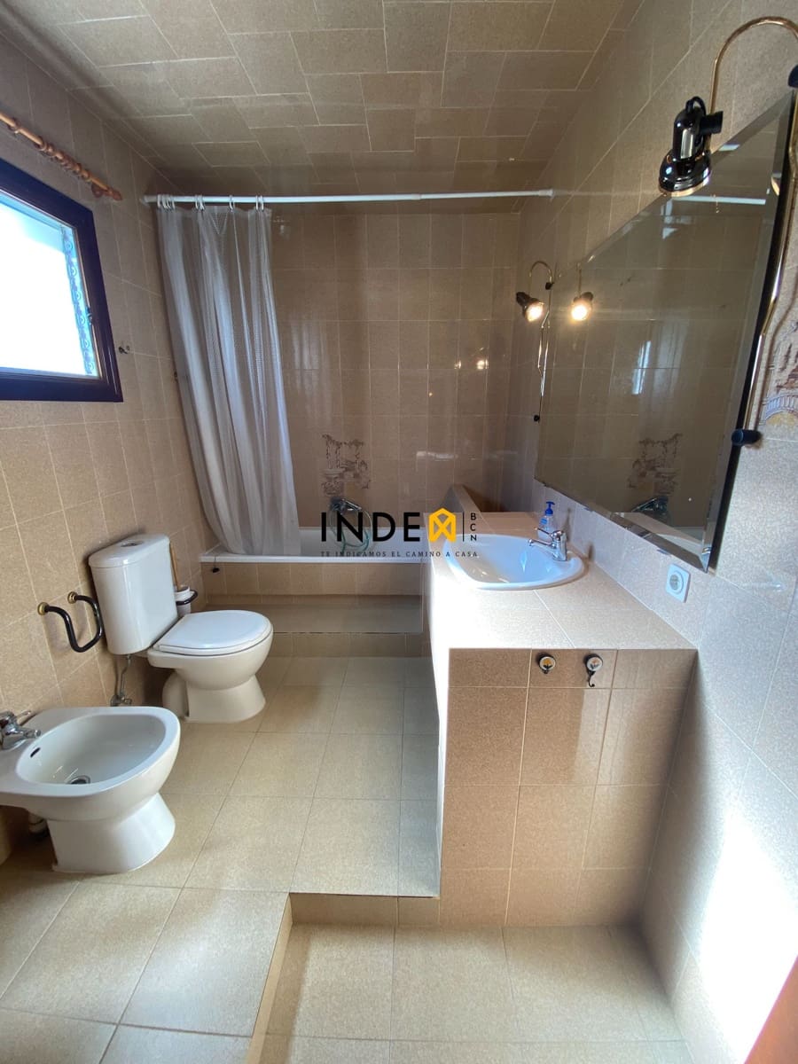 4 soveværelse Villa til salg i Sitges med swimmingpool garage - € 1.100.000 (Ref: 8096338)