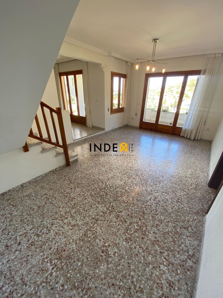 4 soveværelse Villa til salg i Sitges med swimmingpool garage - € 1.100.000 (Ref: 8096338)