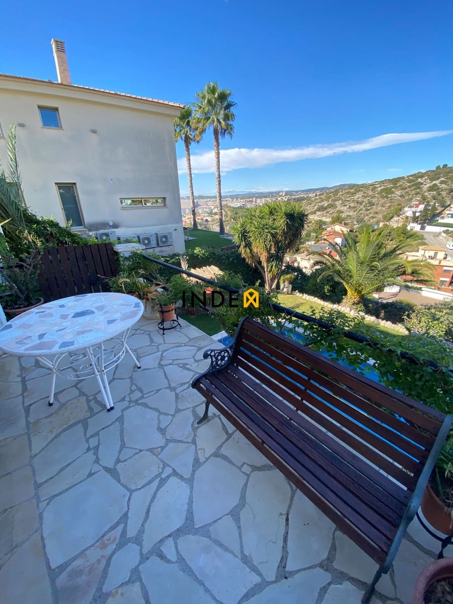 4 soveværelse Villa til salg i Sitges med swimmingpool garage - € 1.100.000 (Ref: 8096338)