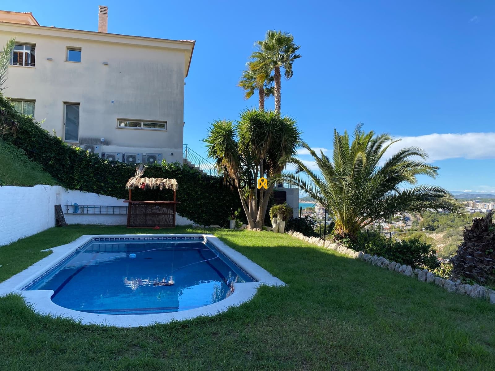 4 soveværelse Villa til salg i Sitges med swimmingpool garage - € 1.100.000 (Ref: 8096338)