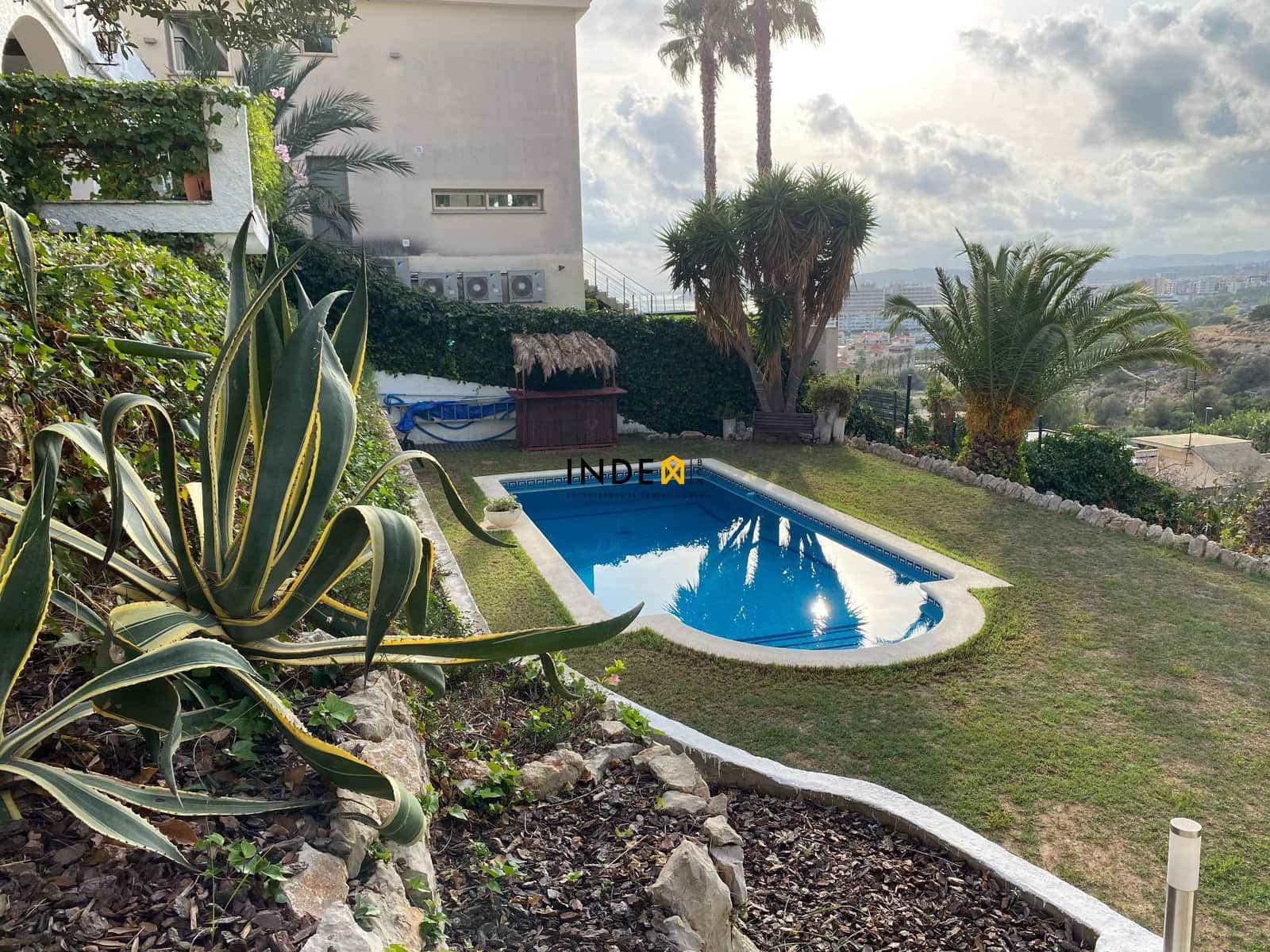 4 soveværelse Villa til salg i Sitges med swimmingpool garage - € 1.100.000 (Ref: 8096338)