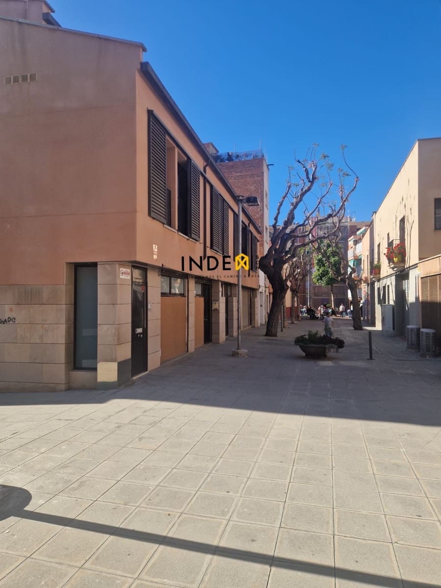 3 soveværelse Villa til salg i Viladecans med garage - € 408.000 (Ref: 8213333)