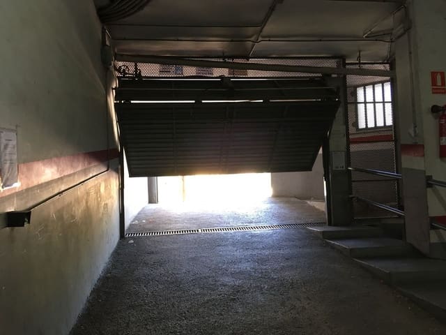 Garage til salg i Sant Just Desvern - € 16.000 (Ref: 8284080)