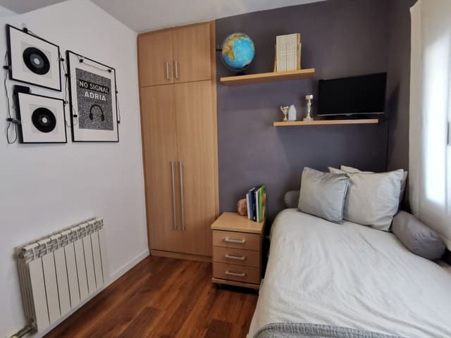 4 slaapkamer Huis te koop in Sitges met garage - € 485.000 (Ref: 8295476)