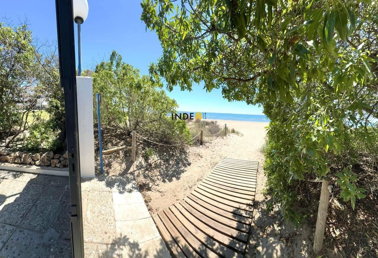 3 soveværelse Lejlighed til salg i Gava med swimmingpool garage - € 1.500.000 (Ref: 8488701)