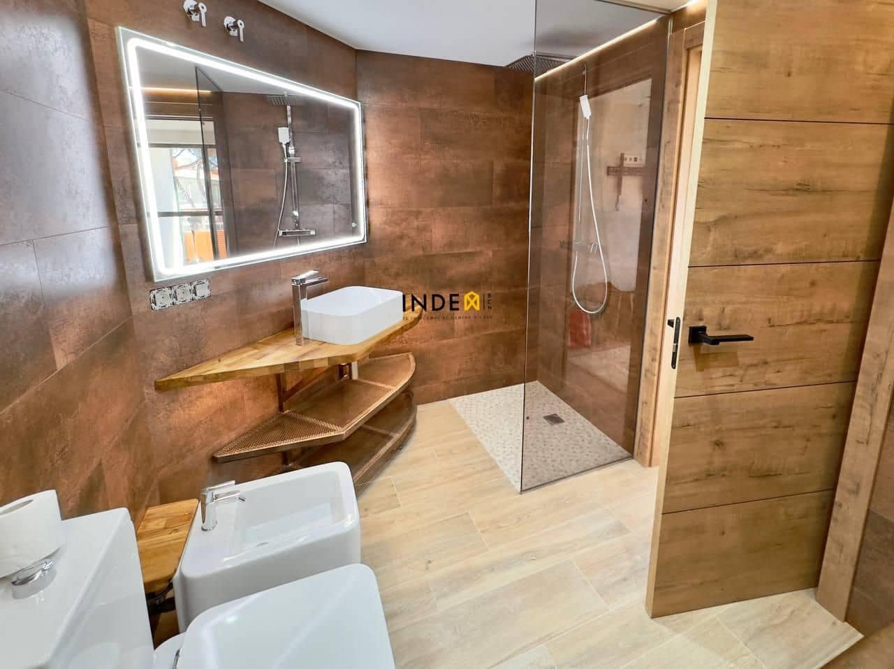 3 soveværelse Lejlighed til salg i Gava med swimmingpool garage - € 1.500.000 (Ref: 8488701)